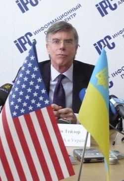 Уильям Тейлор: Мы хотим помочь улучшить вам жизнь в Крыму