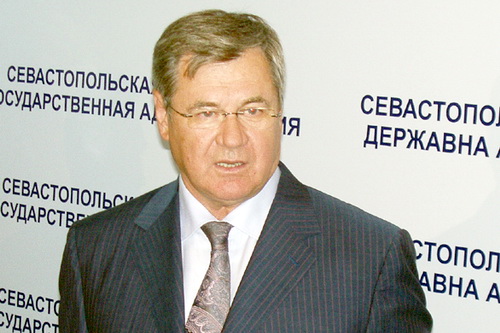 Янукович открыл в Крыму третий глаз