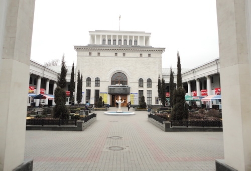 Вокзал Симферополя перепрофилировали в филармонию