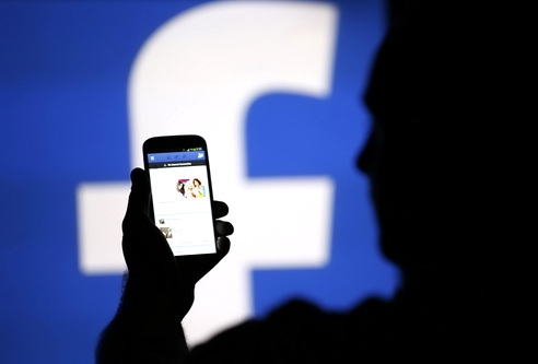 Фейсбук как зерцало демократии