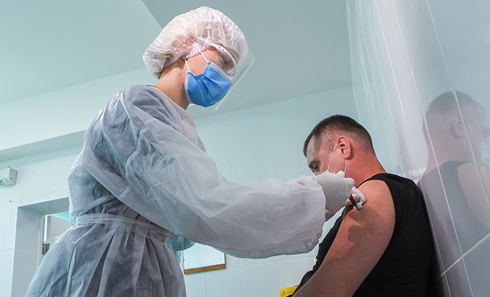 Минздрав Крыма напоминает о способах записи на вакцинацию