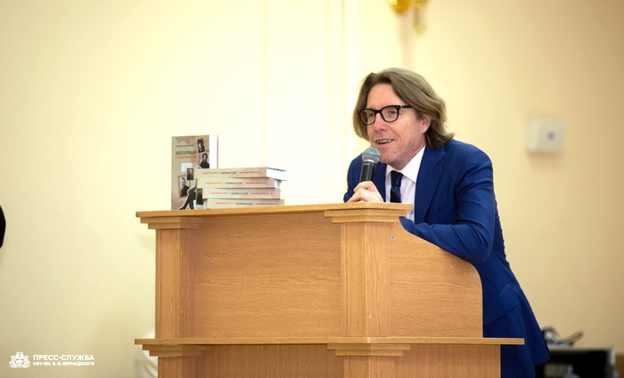 От Пушкина и Достоевского до Лимонова и Прилепина