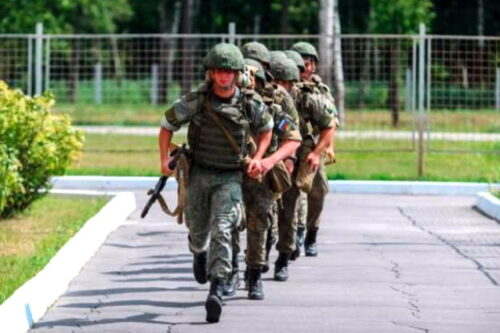 Халява закончилась. На нас орут и давят