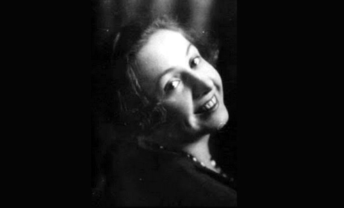 Далекому мужеству верность храня