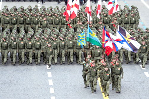 Забывают кого-то, нас нельзя разлюбить