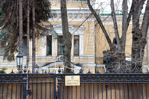 Паукам готовят банку