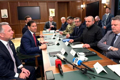 Экономика Неньки идет на жесткую посадку