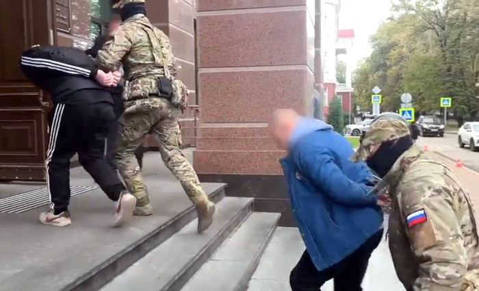 Госизмена путём диверсий и наводок