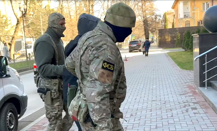 Нацистская идеология до решетки довела