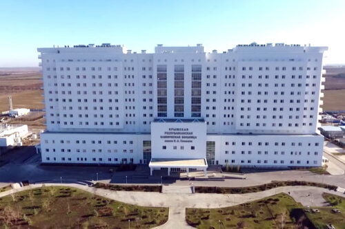 Весна великий подвиг прадедов хранит