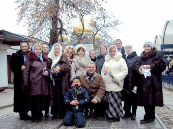 Севастопольцы поклонились православной Святыне, привезенной в Россию