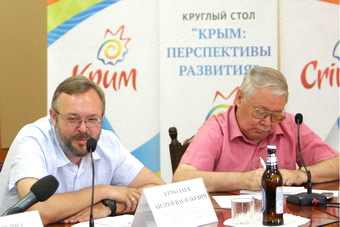 Крымская власть советуется с учеными и политологами, как жить дальше